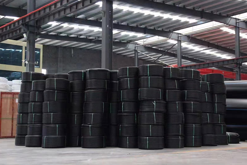 Dalam aspek apakah tiub HDPE mempunyai kelebihan yang unik?